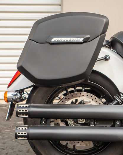 24L - Ironclad Quick-Mount Medium Indian Scout Sixty Matte Hard Alforjas