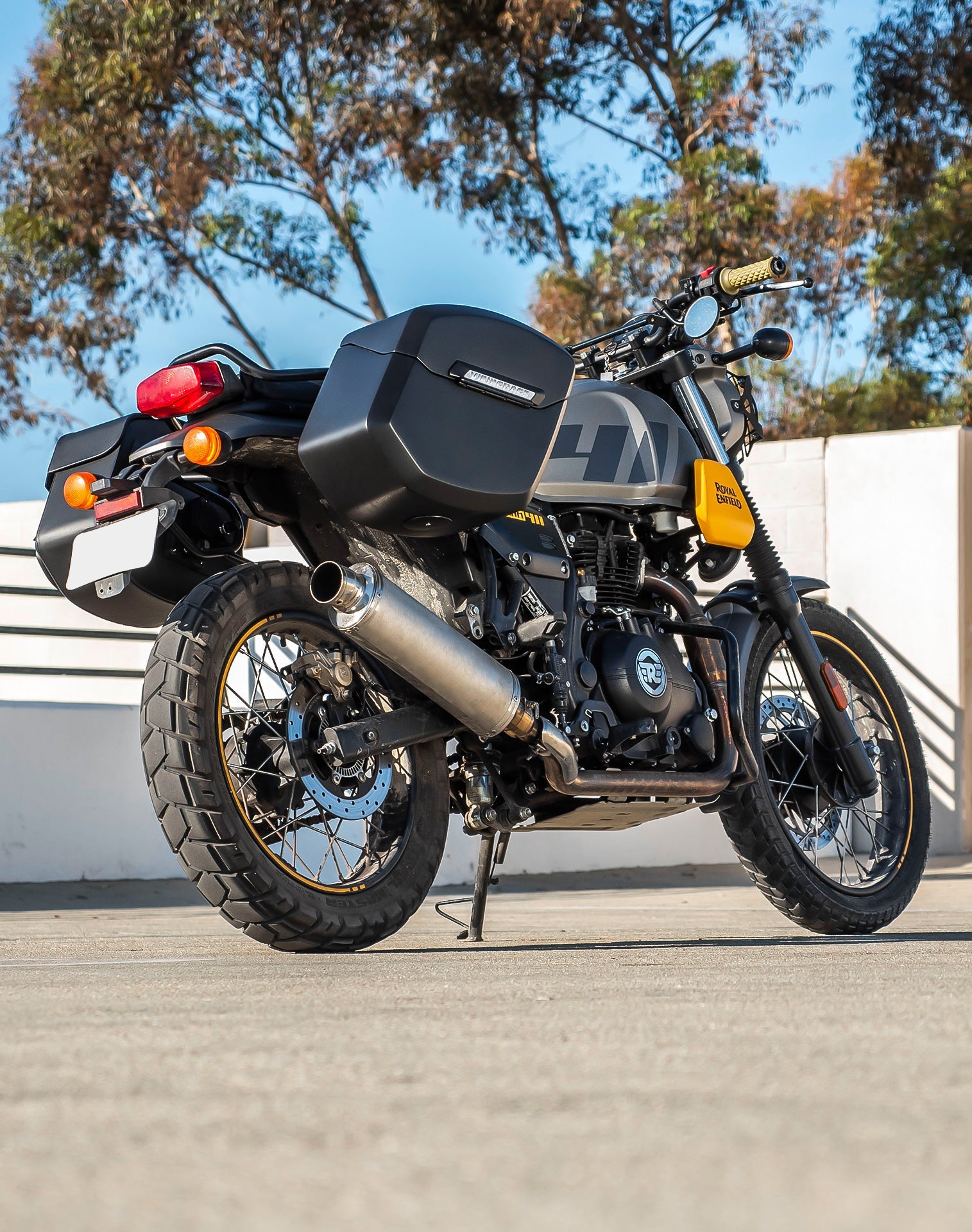 24L - Ironclad Quick-Mount Medium Royal Enfield Scram 411 Matte Hard Alforjas
