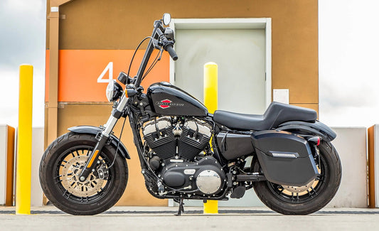 24L - Ironclad Quick-Mount Medium Harley Sportster Forty Eight 48 XL1200X Matte Hard Alforjas