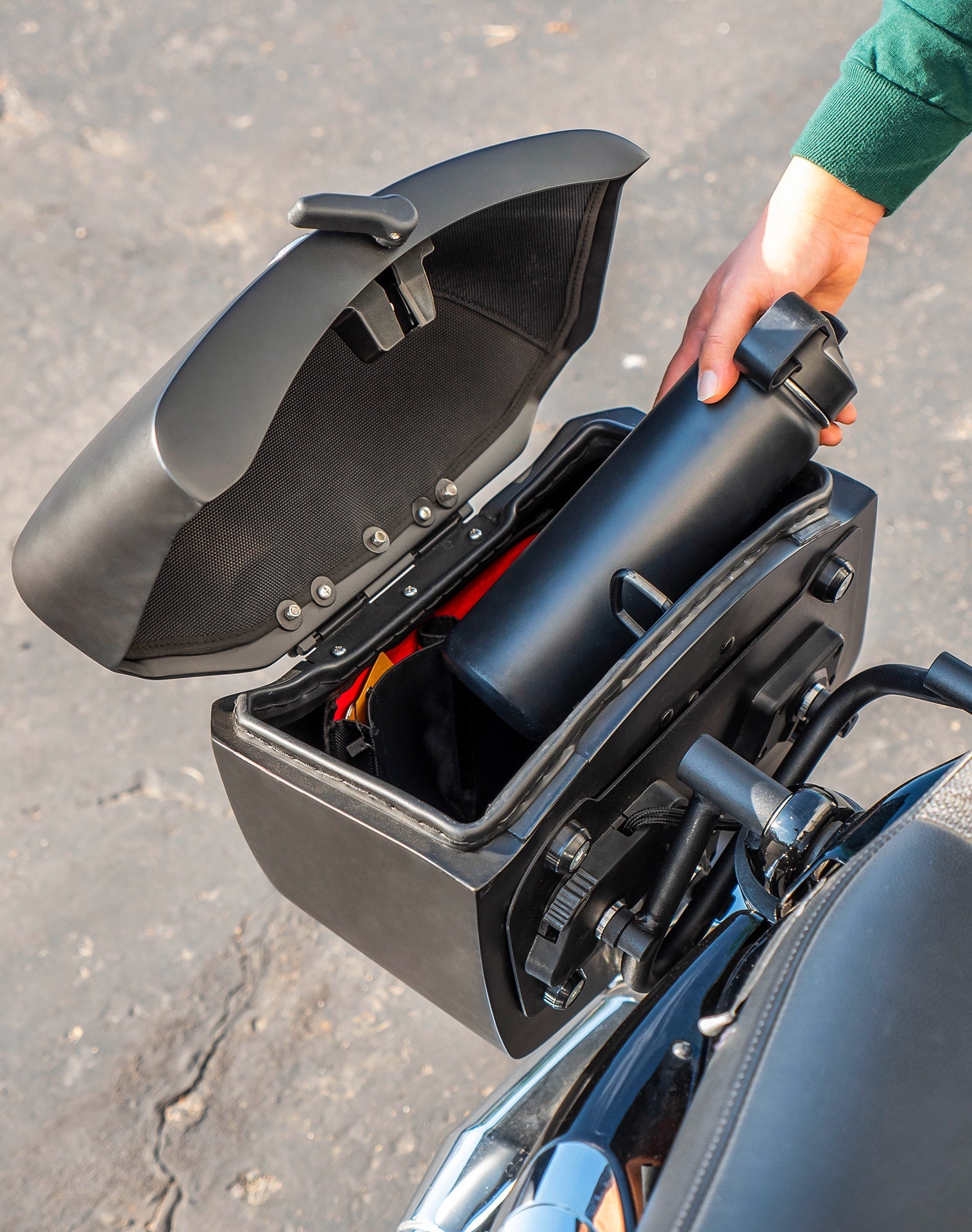 24L - Ironclad Quick-Mount Medium Harley Sportster Forty Eight 48 XL1200X Matte Hard Alforjas