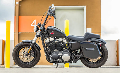 24L - Ironclad Quick-Mount Medium Harley Sportster 1200 Custom XL1200C Matte Hard Alforjas