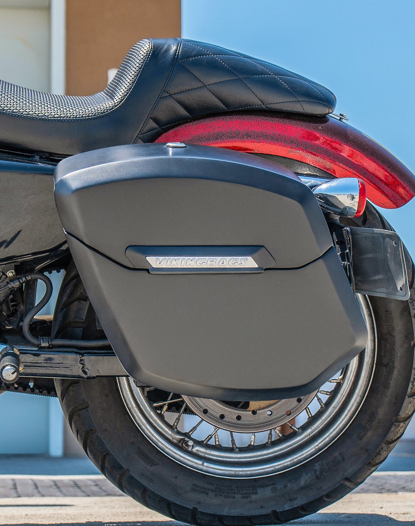 24L - Ironclad Quick-Mount Medium Harley Sportster Seventy Two 72 XL1200V Matte Hard Alforjas