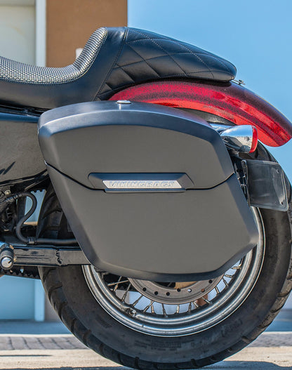 24L - Ironclad Quick-Mount Medium Harley Sportster Seventy Two 72 XL1200V Matte Hard Alforjas