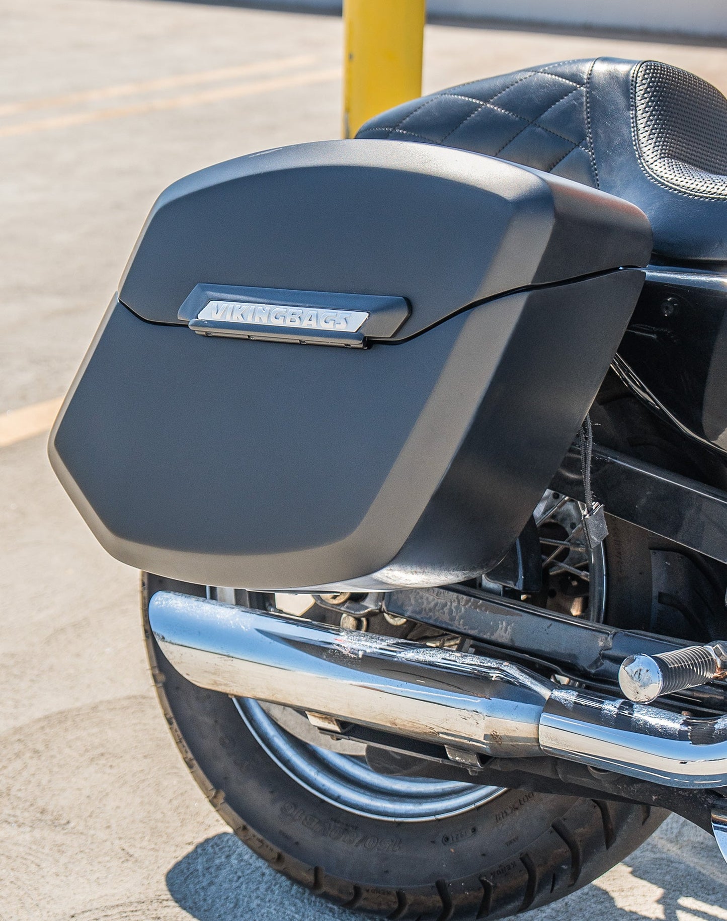 24L - Ironclad Quick-Mount Medium Harley Sportster Seventy Two 72 XL1200V Matte Hard Alforjas