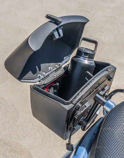 24L - Ironclad Quick-Mount Medium Harley Sportster Seventy Two 72 XL1200V Matte Hard Alforjas