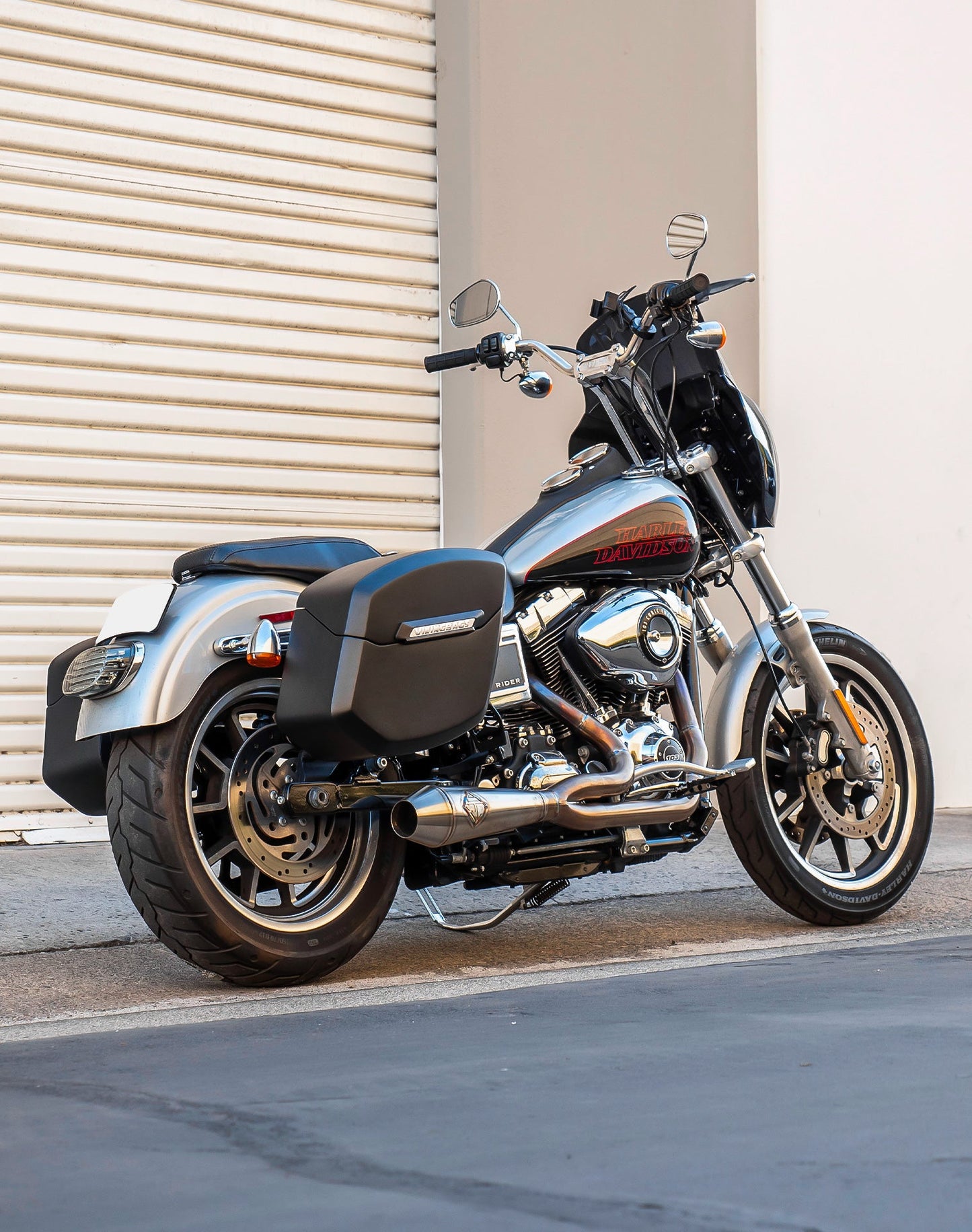24L - Ironclad Quick-Mount Medium Harley Dyna Wide Glide FXDWG Matte Hard Alforjas