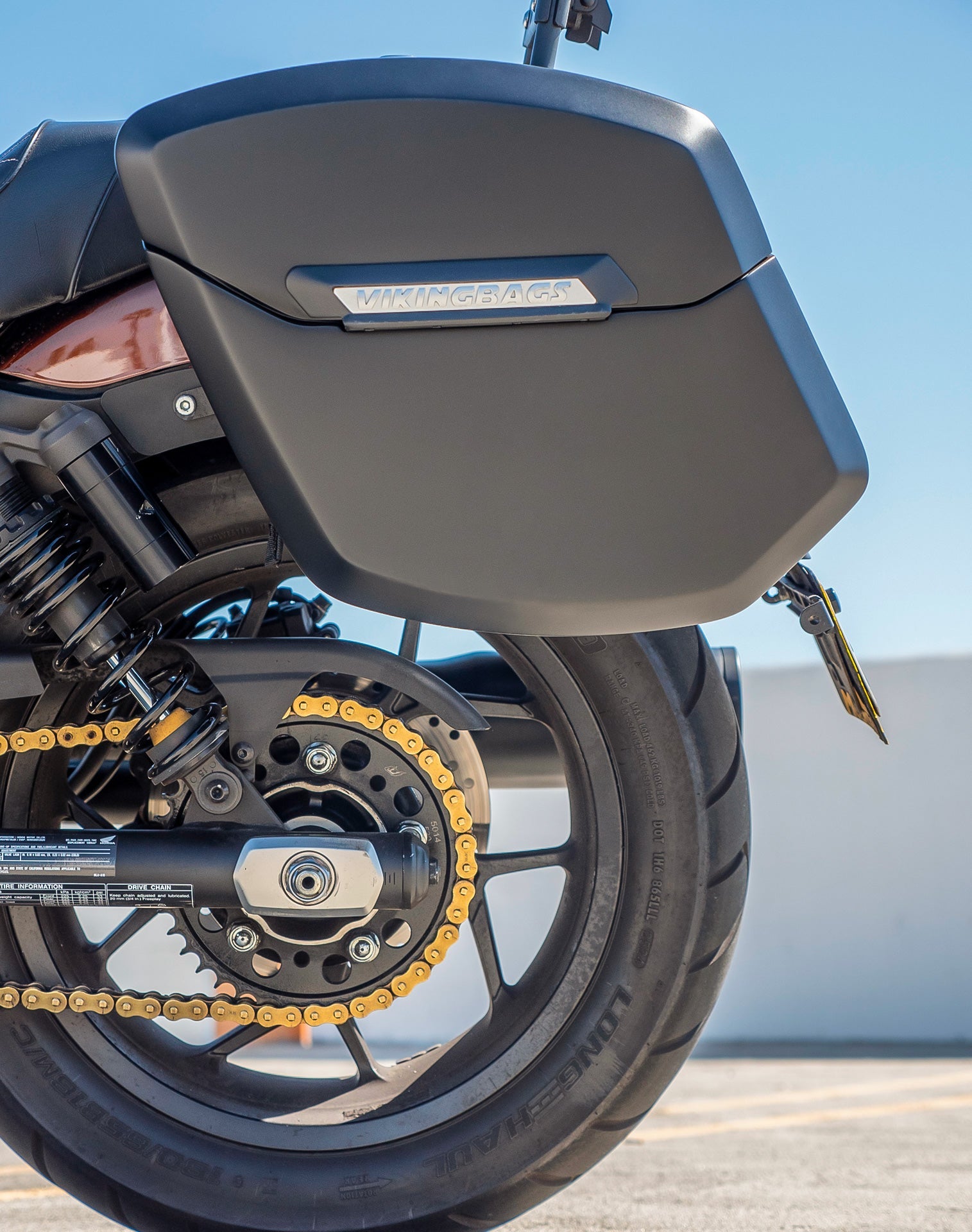 24L - Ironclad Quick-Mount Medium Honda Rebel 1100 Matte Hard Alforjas