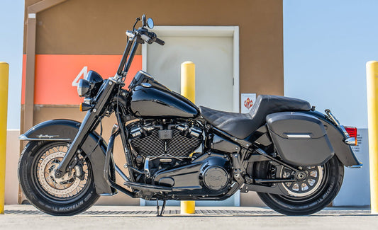 24L - Ironclad Quick-Mount Medium Harley Softail Heritage FLHC/S Matte Hard Alforjas