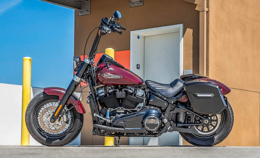 24L - Ironclad Quick-Mount Medium Harley Softail Slim FLSL Matte Hard Alforjas