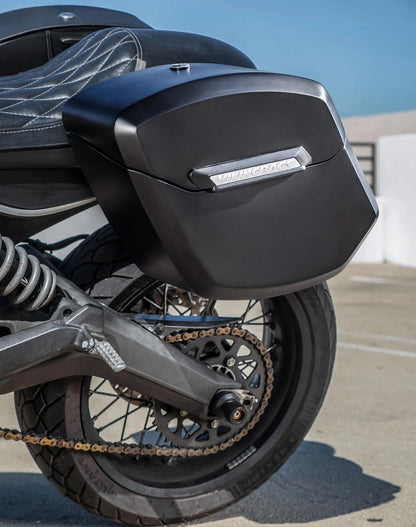 24L - Ironclad Quick-Mount Medium Ducati Scrambler (2014-17) Matte Hard Alforjas