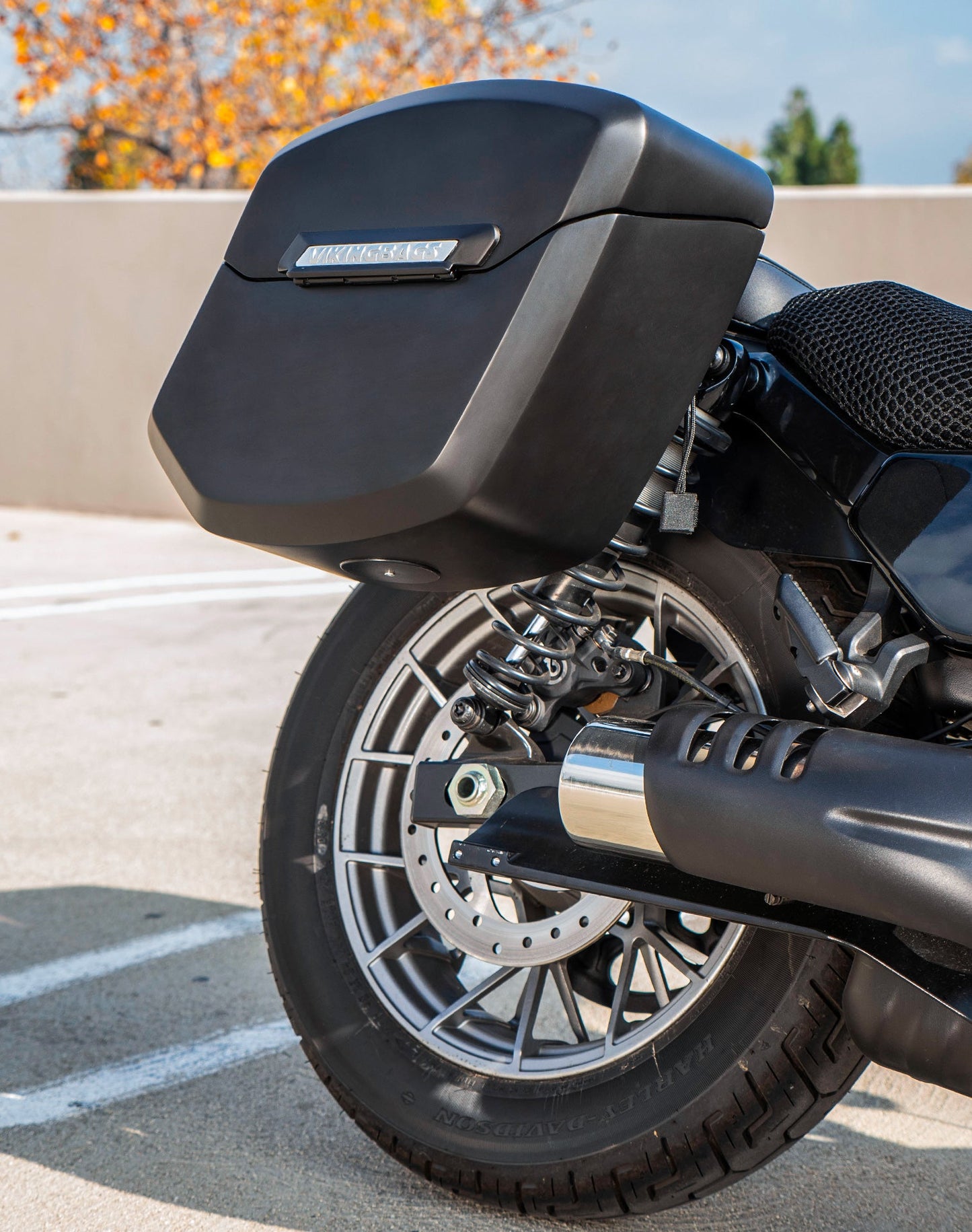 24L - Ironclad Quick-Mount Medium Harley Sportster Nightster RH975/S Matte Hard Alforjas