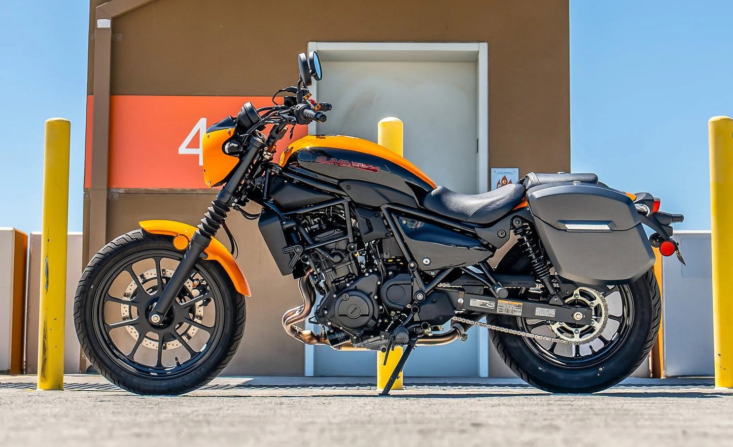 24L - Ironclad Quick-Mount Medium Kawasaki Eliminator 450 Matte Hard Alforjas