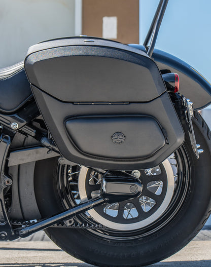 24L - Ironclad Quick-Mount Medium Harley Softail Slim FLS Leather Wrapped Hard Alforjas