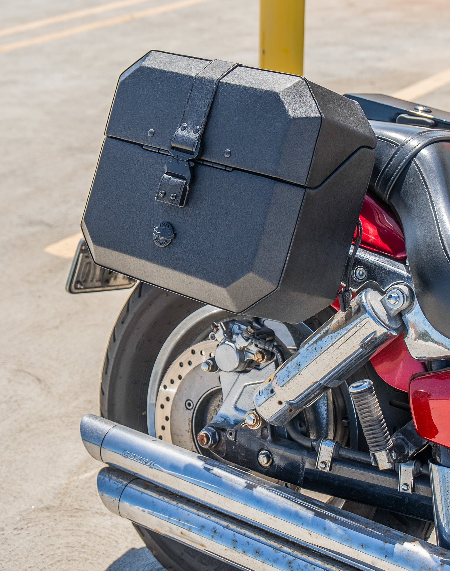 20L - Outlaw Quick-Mount Small Honda VTX 1300 C Leather Wrapped Hard Alforjas