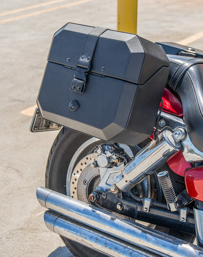 20L - Outlaw Quick-Mount Small Honda VTX 1300 C Leather Wrapped Hard Alforjas