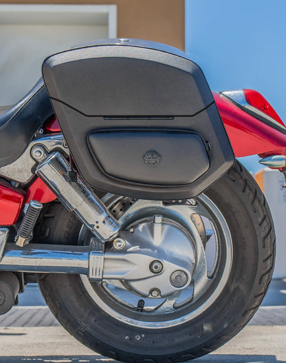 24L - Ironclad Quick-Mount Medium Honda VTX 1300 C Leather Wrapped Hard Alforjas
