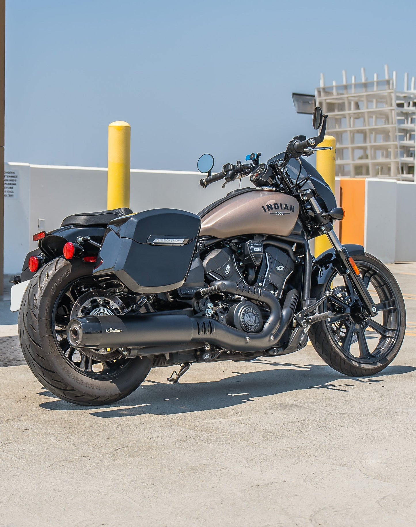 24L - Ironclad Quick-Mount Medium 2025+ Indian Scout Bobber Painted Hard Alforjas