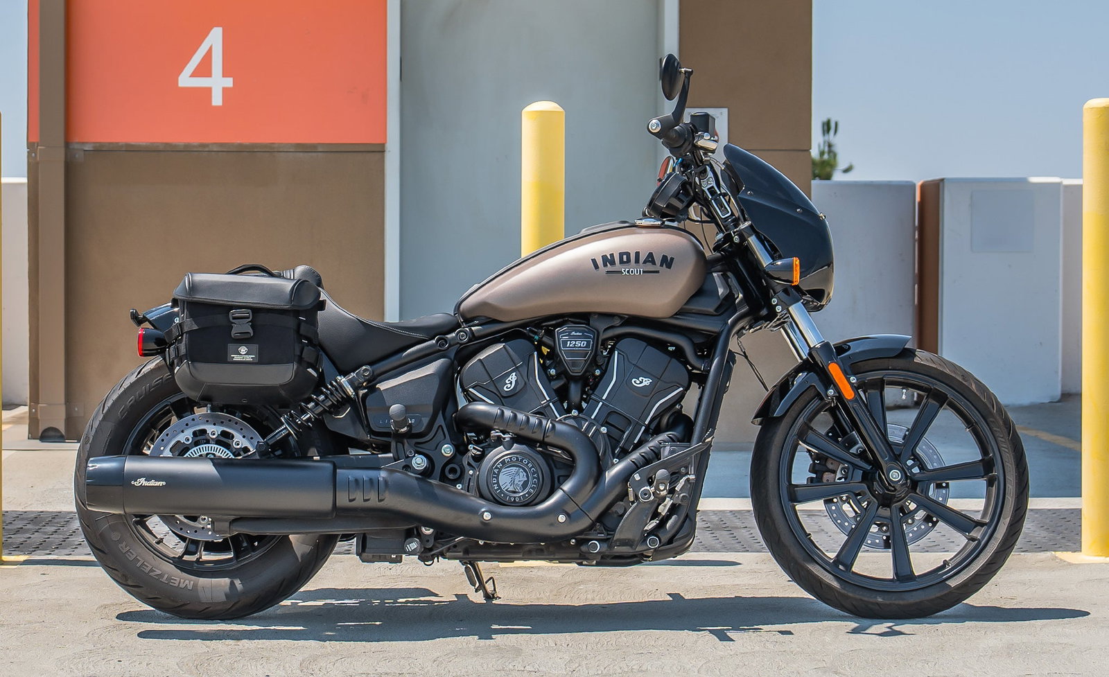 10L - Incognito Quick-Mount Small 2025+ Indian Scout Sixty Bobber Solo Alforja (Right Only)