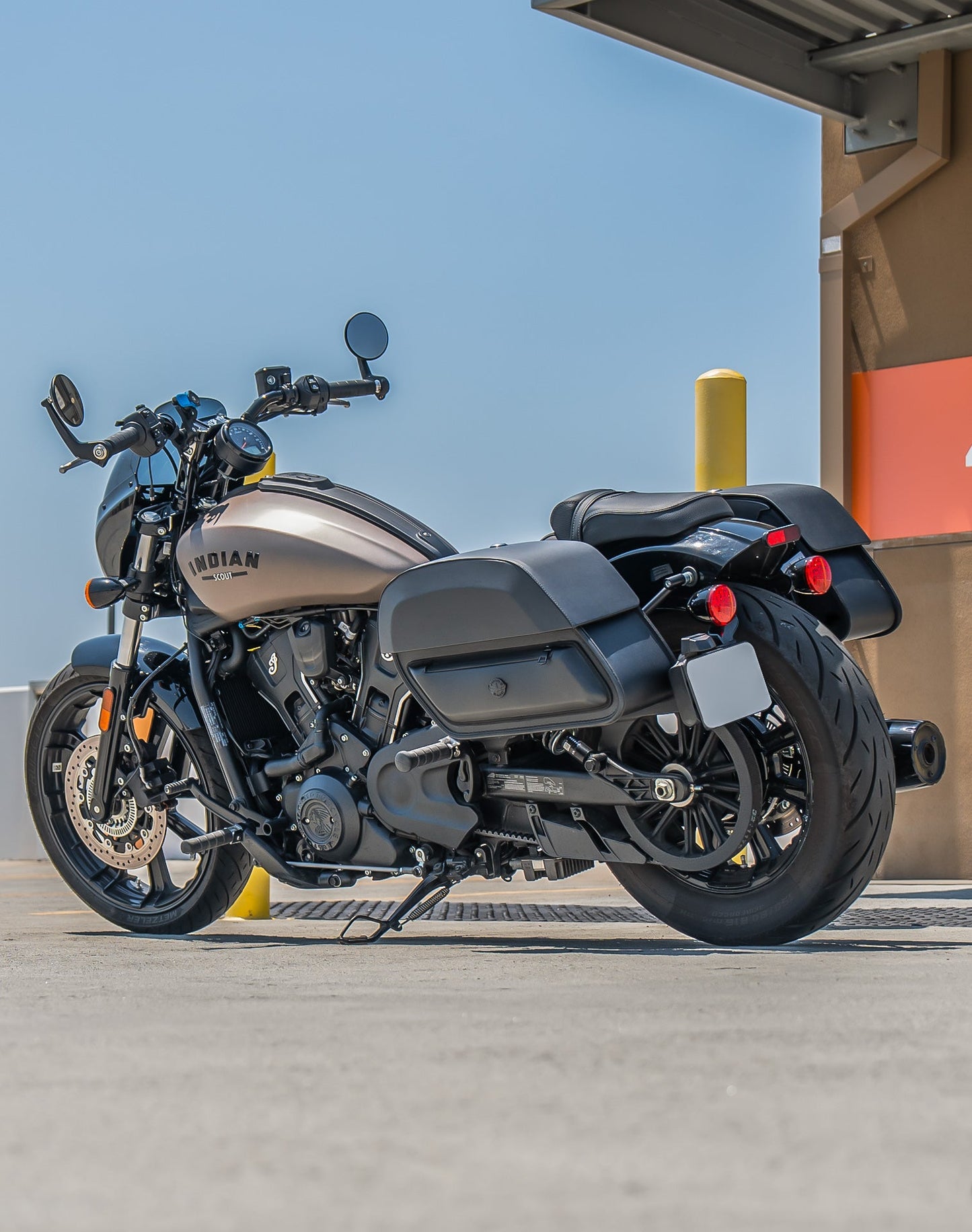 28L - Pantheon Quick-Mount Medium 2025+ Indian Sport Scout Motocicleta Alforjas