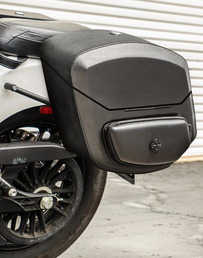 24L - Ironclad Quick-Mount Medium Indian Scout Classic 2025+ Leather Wrapped Hard Alforjas