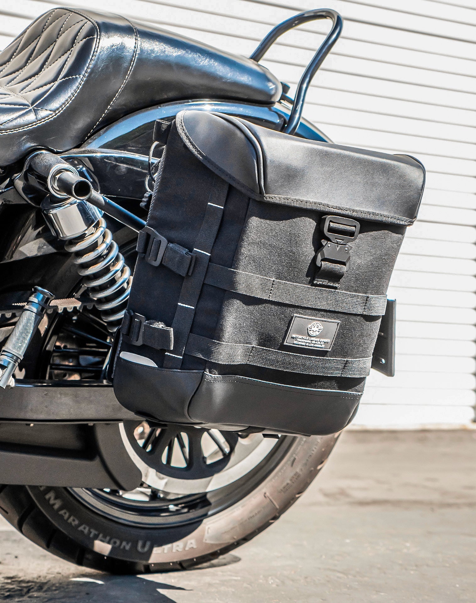 15L - Incognito Quick Mount Medium Solo Motocicleta Alforja (Left Only) para Harley Dyna Wide Glide FXDWG/I