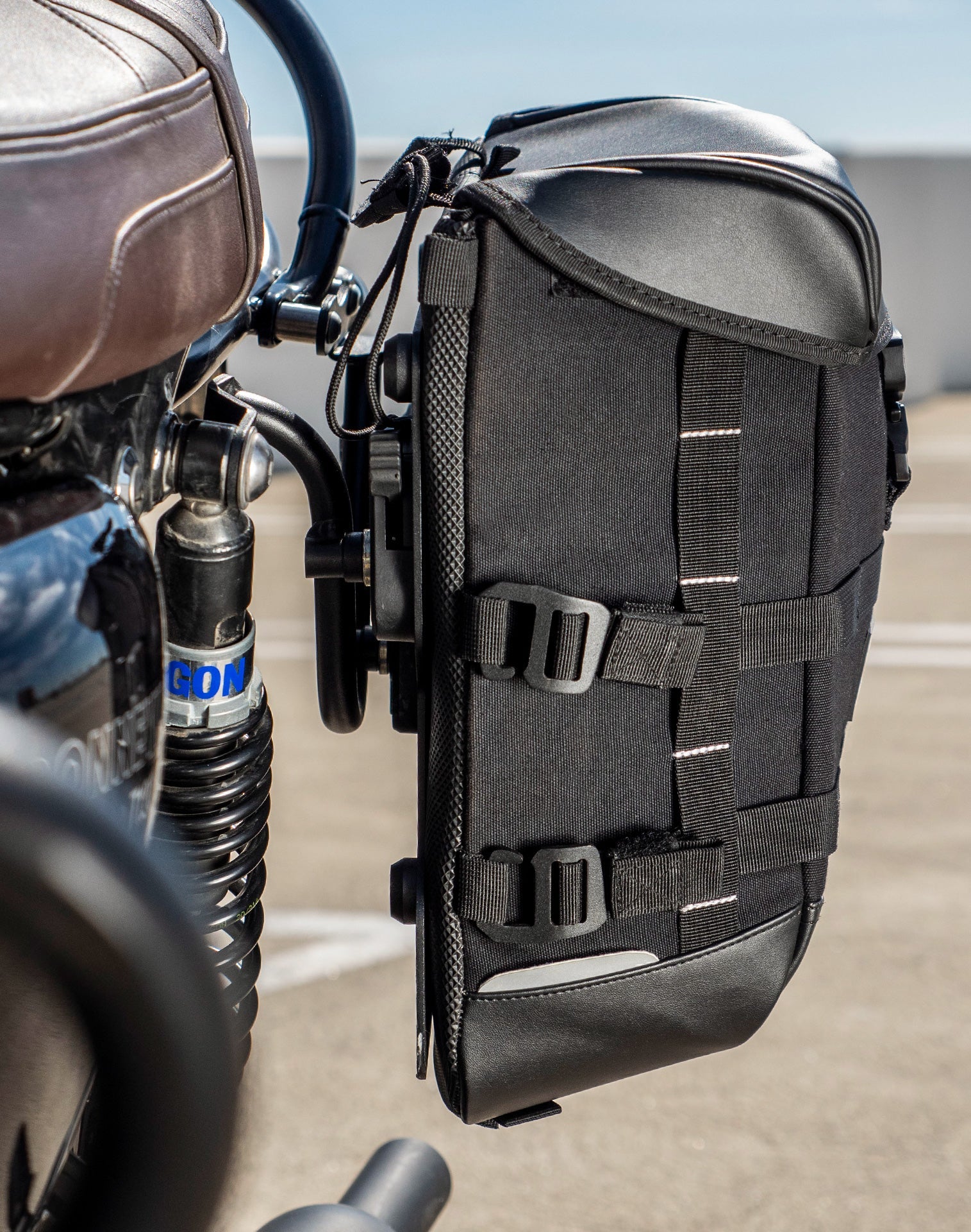 15L - Incognito Quick Mount Medium Triumph Bonneville T100 Solo Motocicleta Alforja (Left Only)