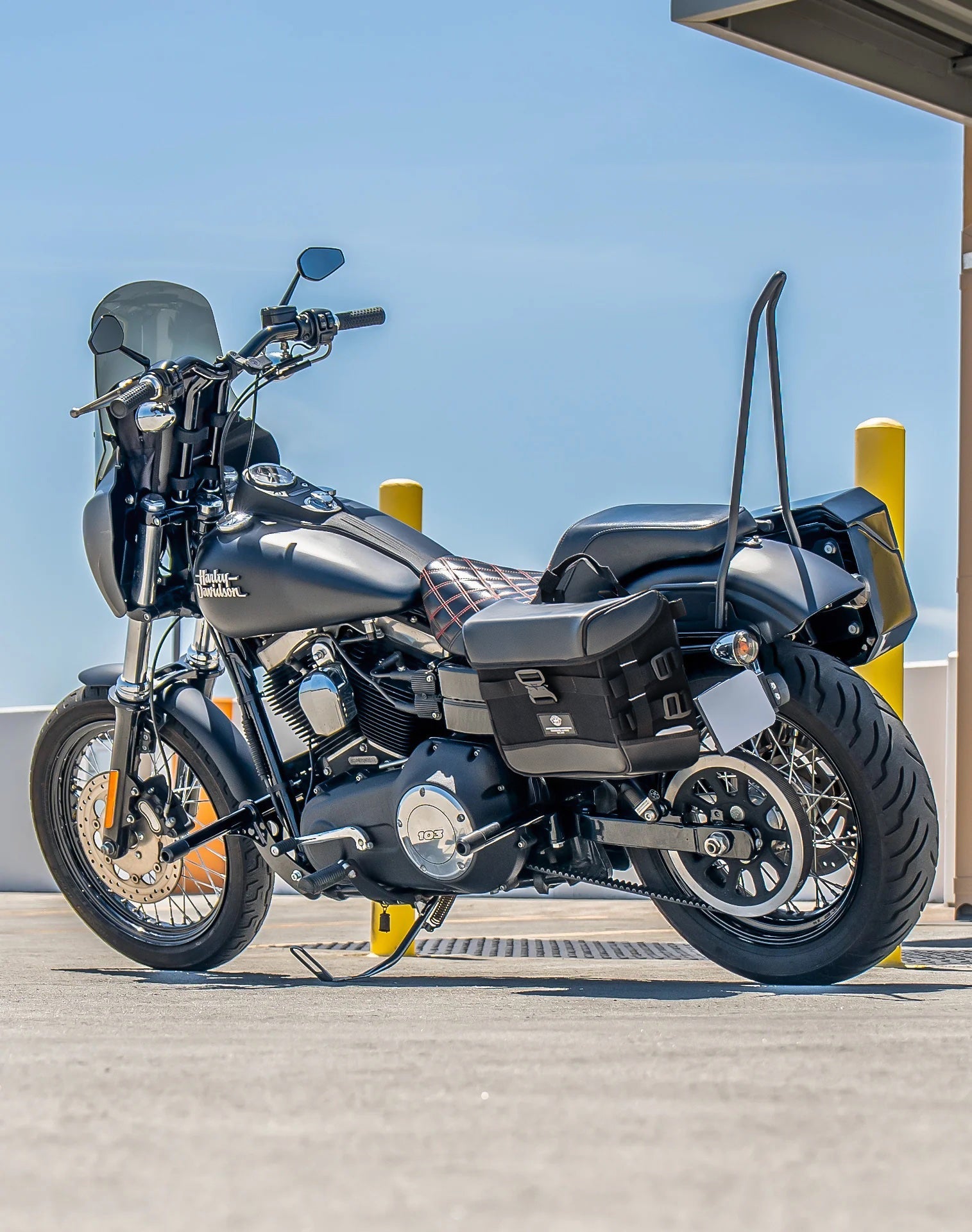 10L - Incognito Quick Mount Small Solo Alforja (Left Only) para Harley Davidson Dyna Street Bob FXDB/I