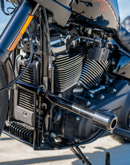 Viking Dominion Crash Bar/ Engine Guard para Harley Softail Low Rider FXLR Gloss Black