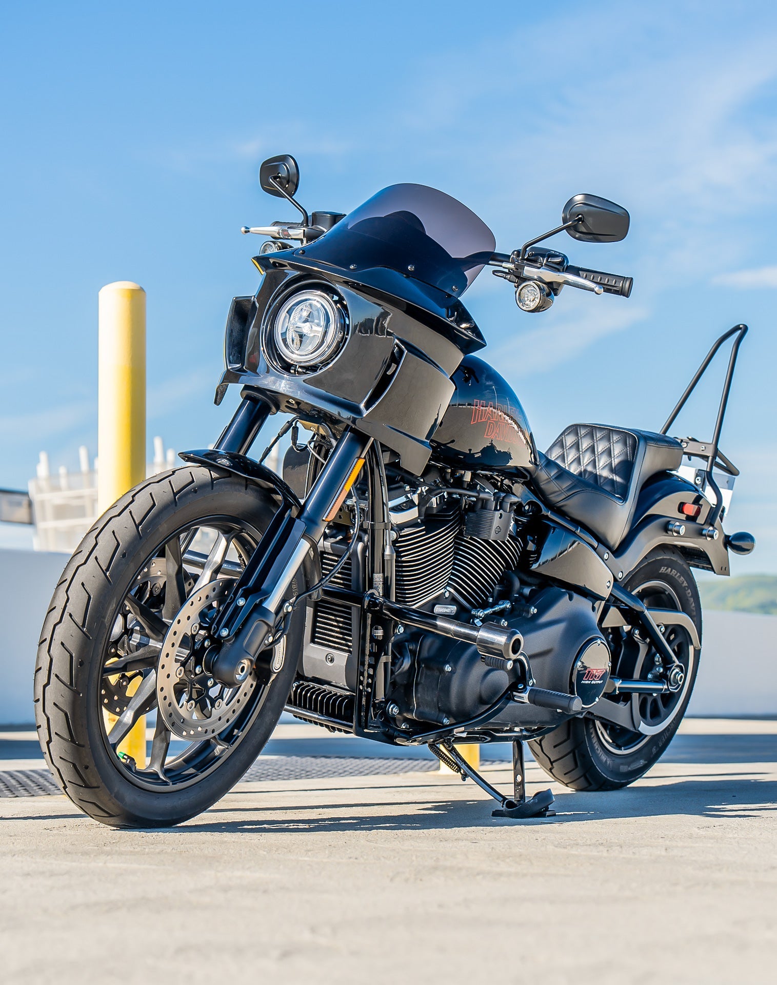 Viking Dominion Crash Bar/ Engine Guard para Harley Softail Street Bob FXBB/S Gloss Black