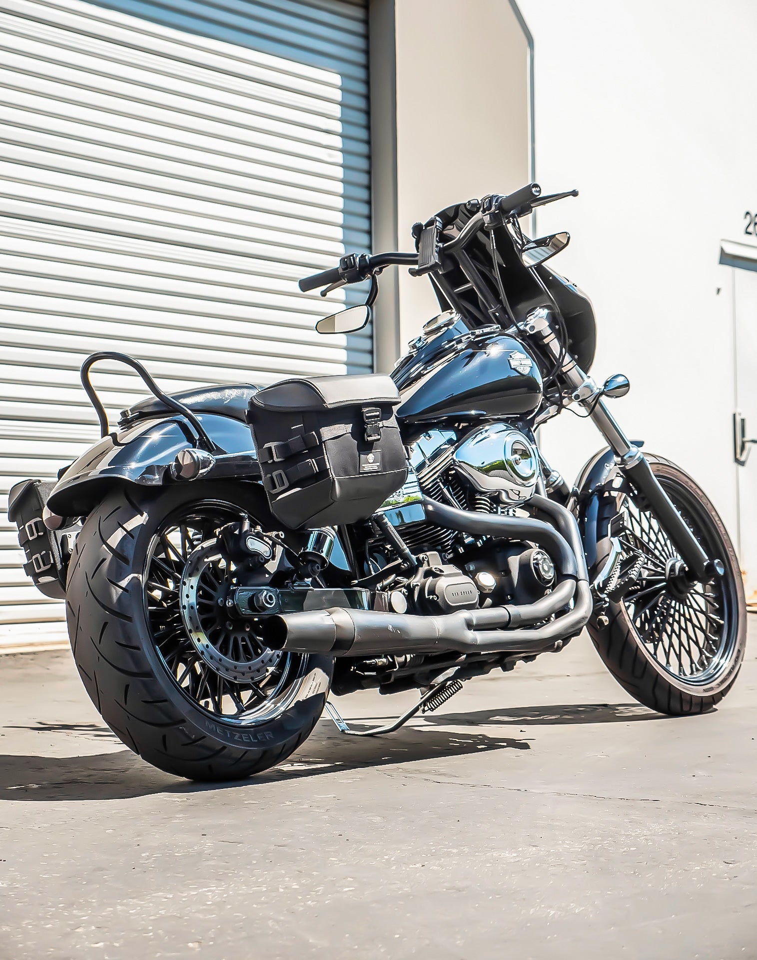 10L - Incognito Quick Mount Small Solo Motocicleta Alforja (Right Only) para Harley Dyna Wide Glide FXDWG/I