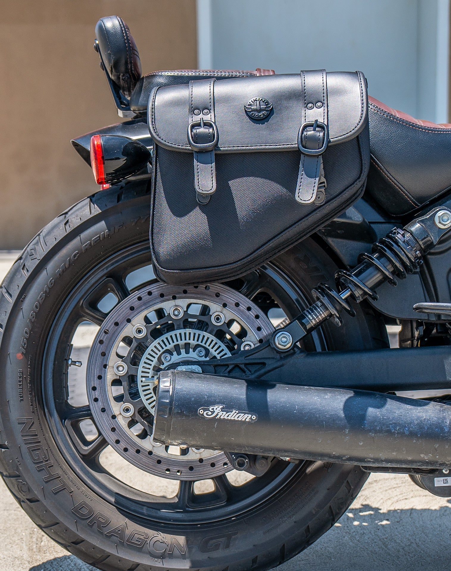 8L - Pony Indian Scout Bobber Sixty Leather Alforjas