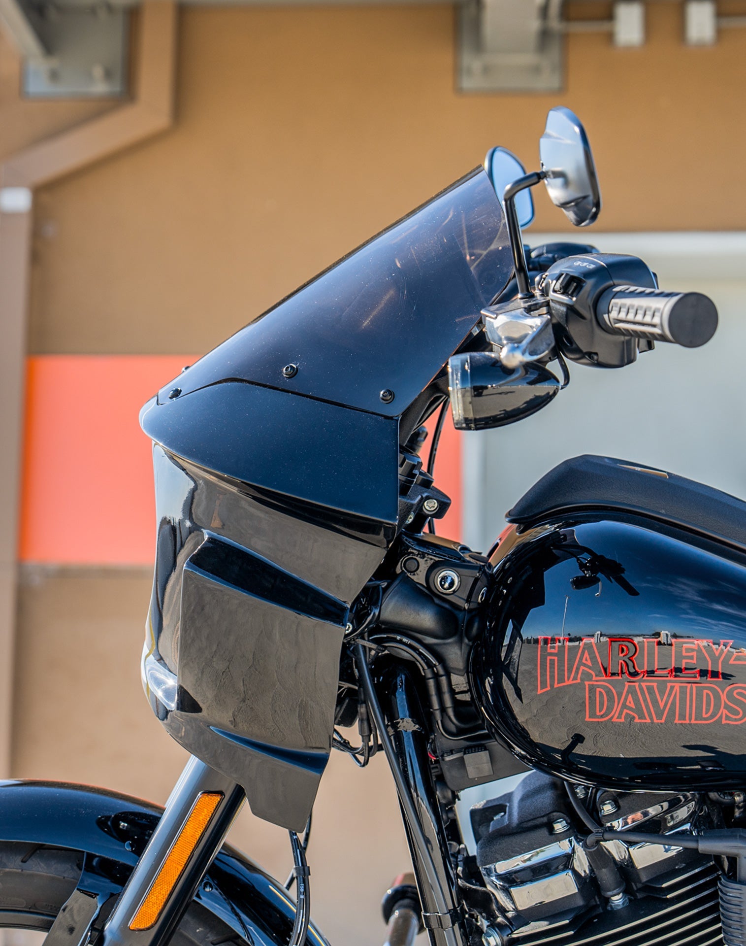 Viking Darkin Motocicleta Fairing para Harley Softail Low Rider S FXLRS Gloss Black