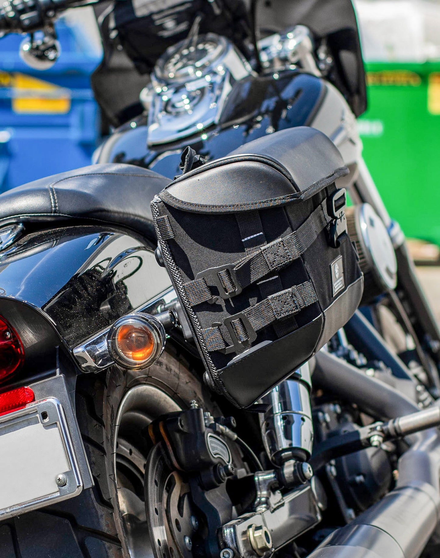 10L - Incognito Quick Mount Small Solo Motocicleta Alforja (Right Only) para Harley Dyna Fat Bob FXDF/SE