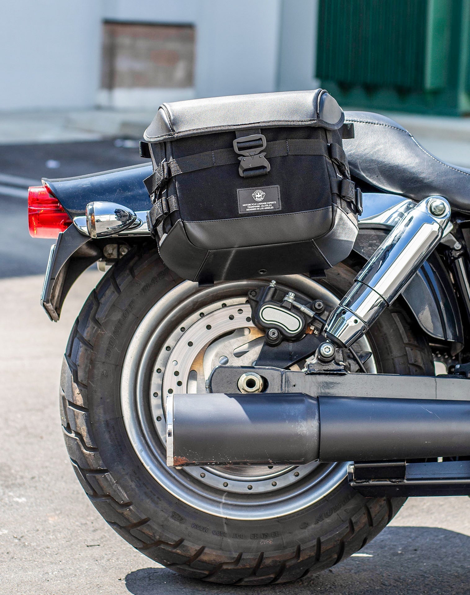 10L - Incognito Quick Mount Small Solo Motocicleta Alforja (Right Only) para Harley Dyna Fat Bob FXDF/SE
