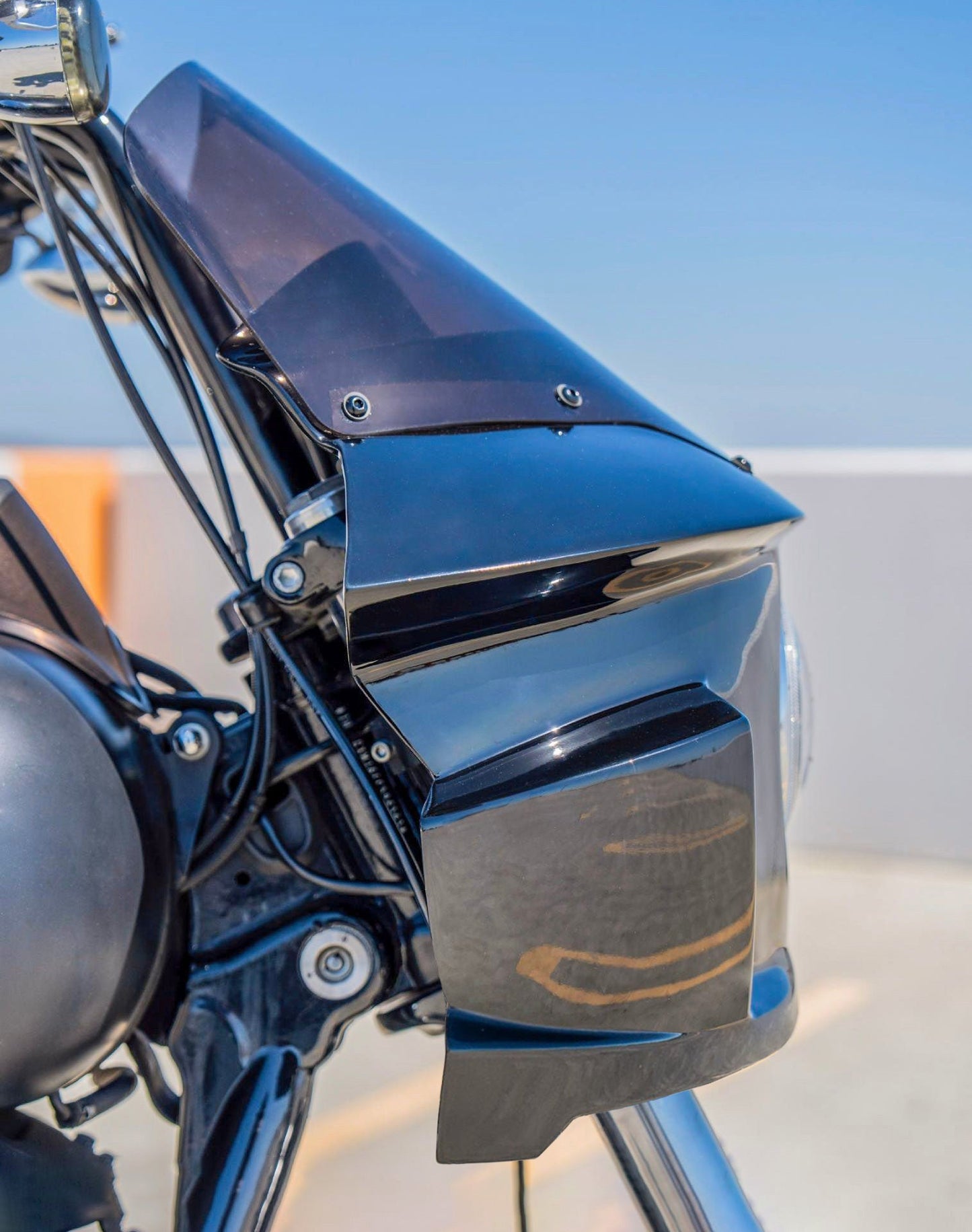 Viking Darkin Motocicleta Fairing para Harley Dyna Low Rider S FXDLS Gloss Black