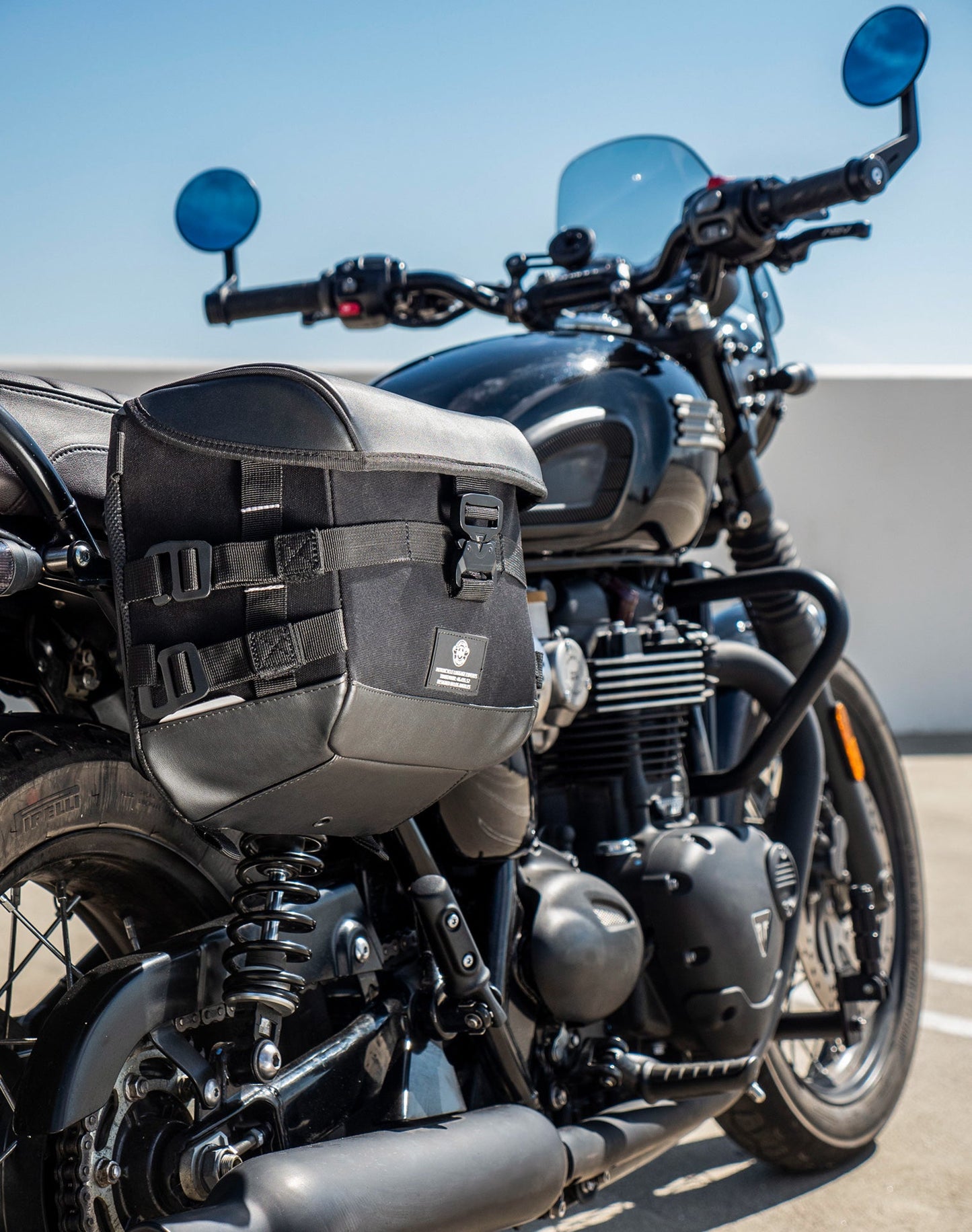 10L - Incognito Quick Mount Small Triumph Bonneville T120 Solo Motocicleta Alforja (Right Only)