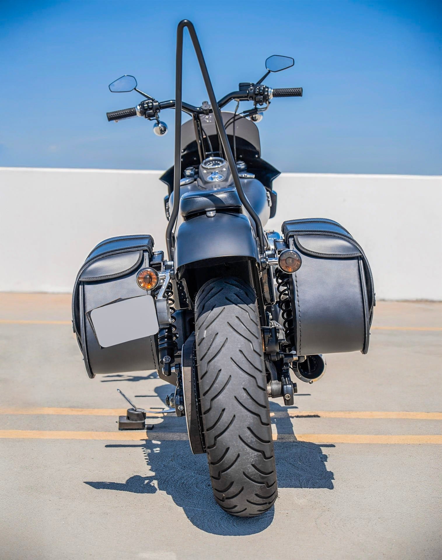 30L - Wraith Large Quick-Mount Shock Cutout Leather Alforjas para Harley Dyna Low Rider S FXDLS