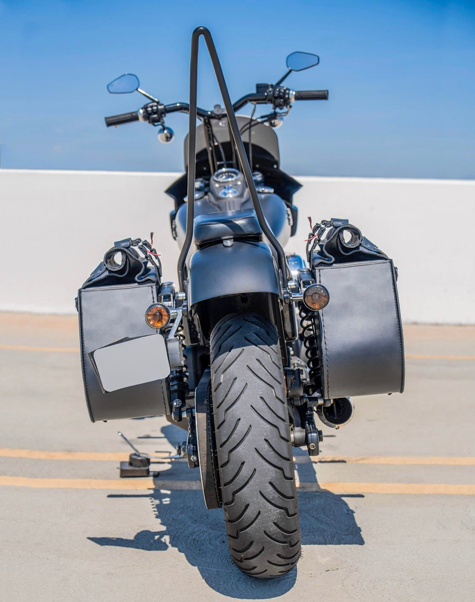 45L - Wraith XL Roll-Top Quick-Mount Shock Cutout Alforjas para Harley Dyna Super Glide FXD/I