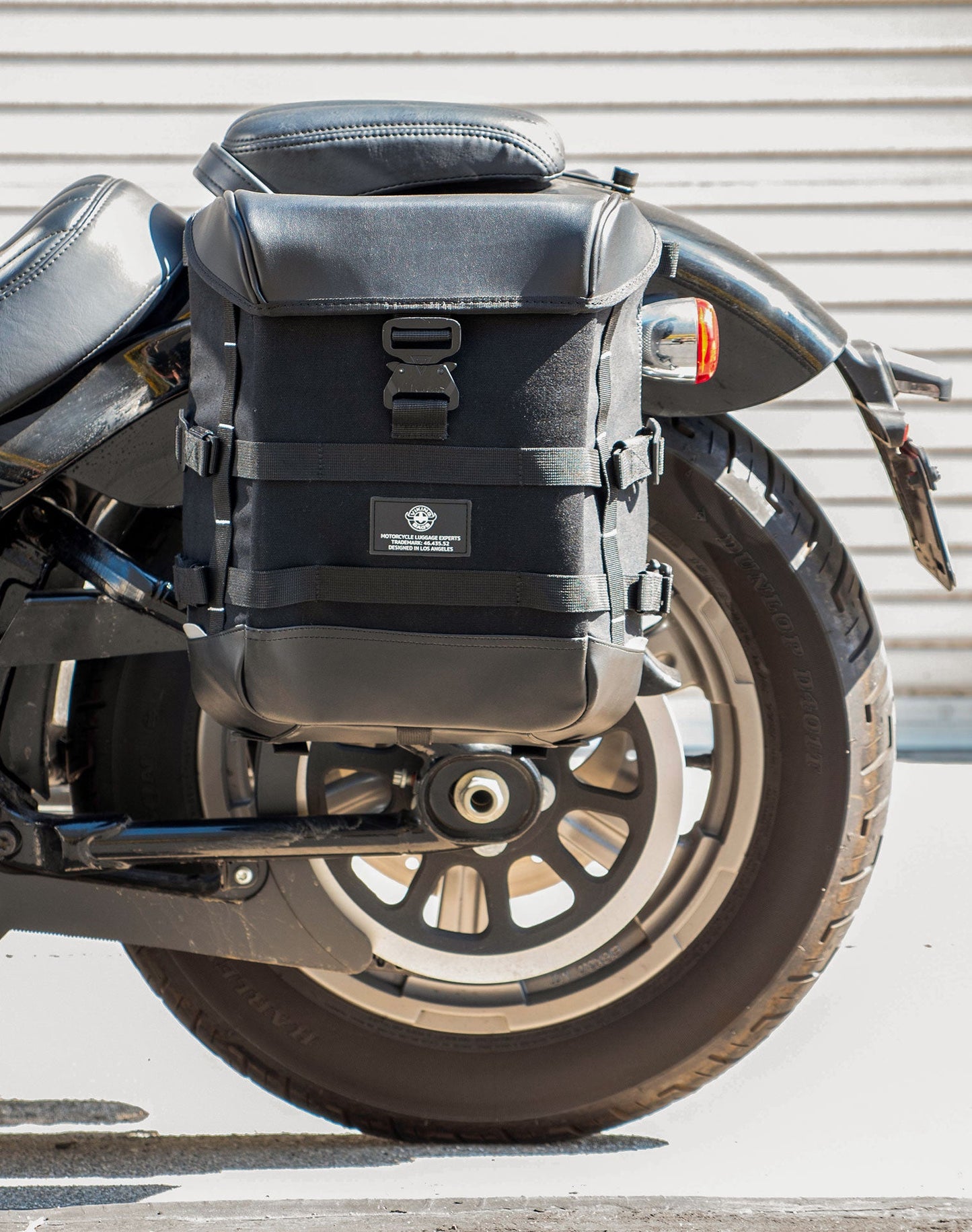 15L - Incognito Quick Mount Medium Solo Motocicleta Alforja (Left Only) para Harley Softail Standard FXST