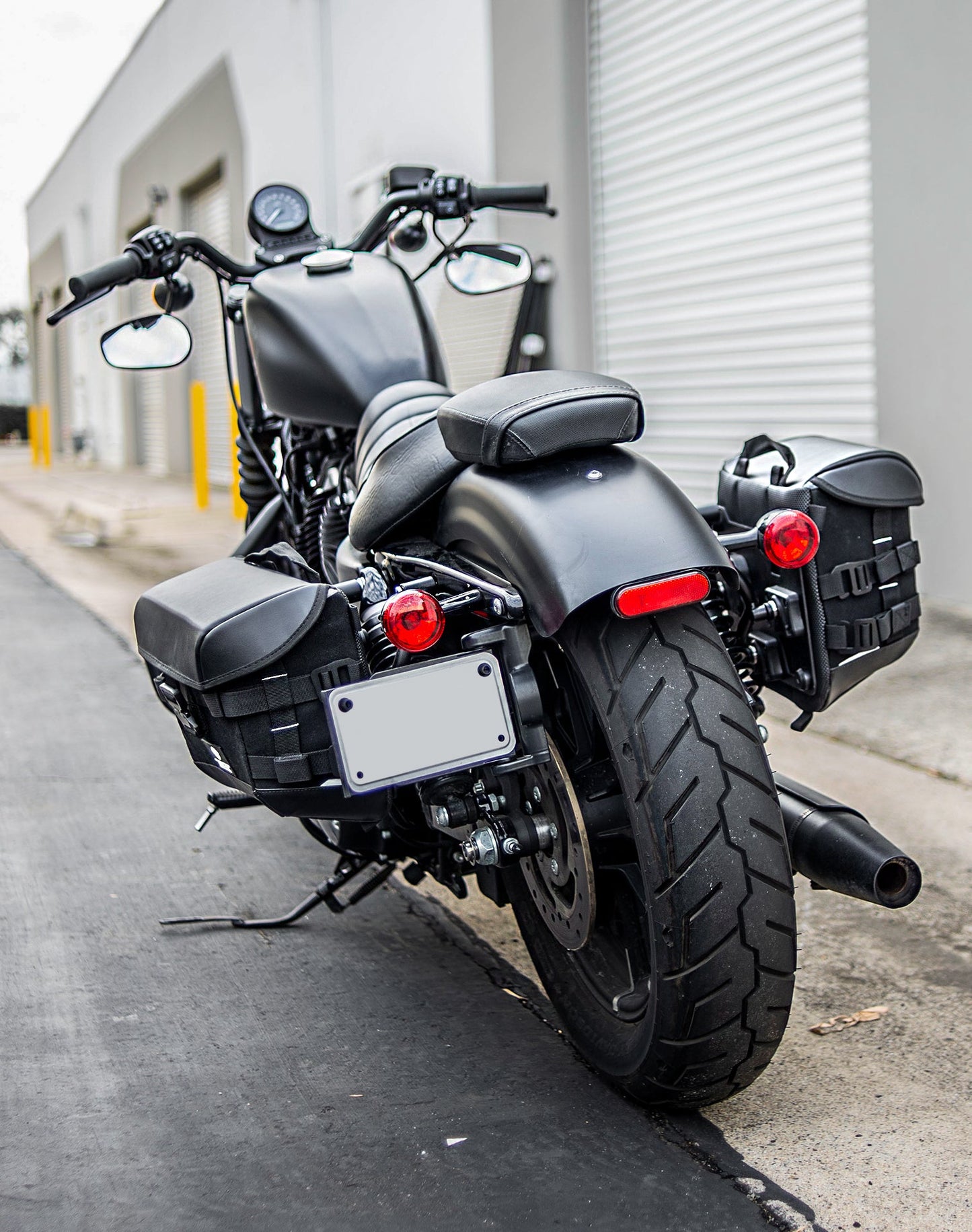 10L - Incognito Quick Mount Small Solo Motocicleta Alforja (Left Only) para Harley Sportster 883 Iron XL883N