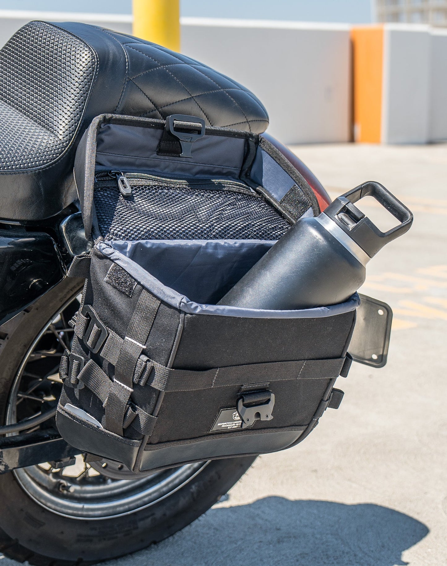 10L - Incognito Quick Mount Small Solo Motocicleta Alforja (Left Only) para Harley Sportster Seventy Two XL1200V