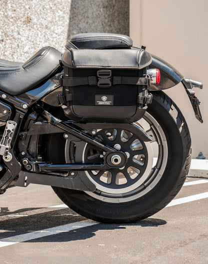 10L - Incognito Quick Mount Small Solo Motocicleta Alforja (Left Only) para Harley Softail Standard FXST