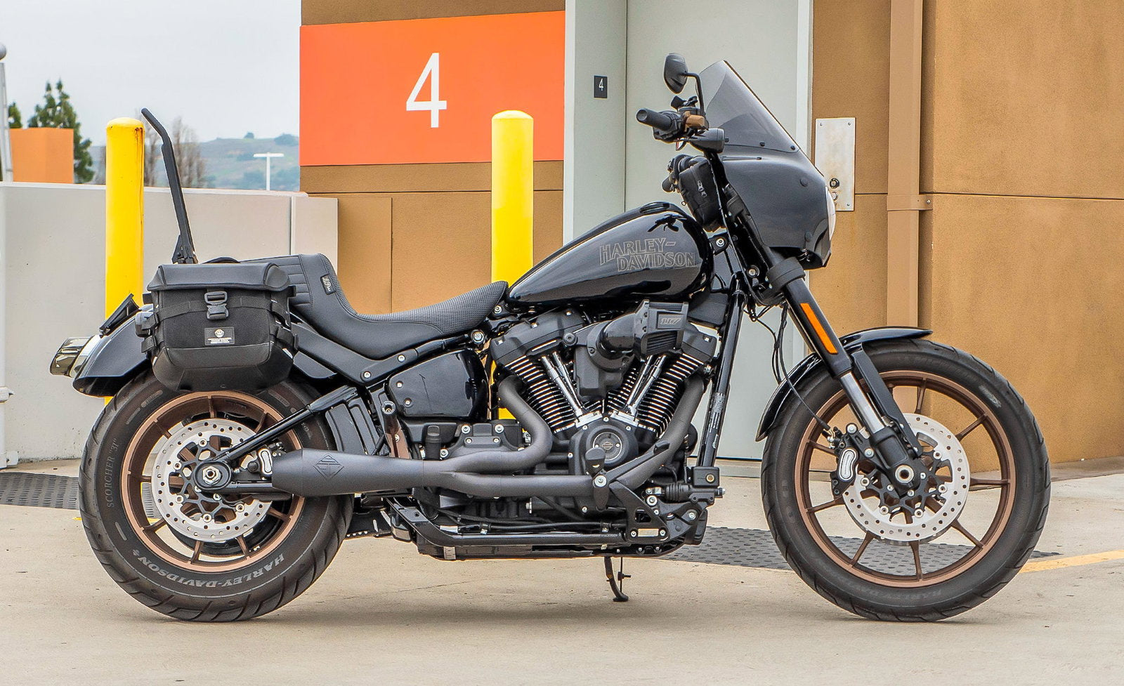 10L - Incognito Quick Mount Small Solo Motocicleta Alforja (Right Only) para Harley Softail Low Rider S FXLRS