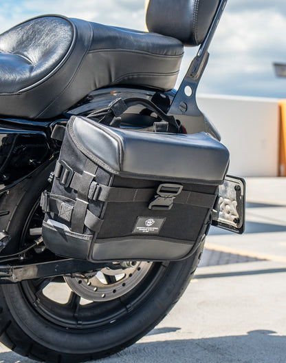 10L - Incognito Quick Mount Small Solo Motocicleta Alforja (Left Only) para Harley Sportster 1200 Iron XL1200NS