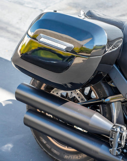 40L - Lamellar Raven Extra Large Painted Hard Alforjas para Harley Softail Low Rider ST FXLRST