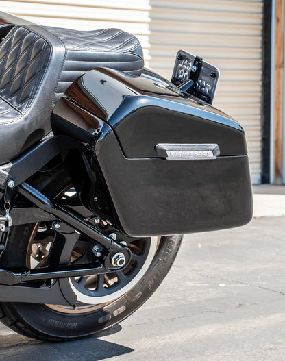 42L - Baldur Extra Large Painted Hard Alforjas para Harley Softail Low Rider ST FXLRST