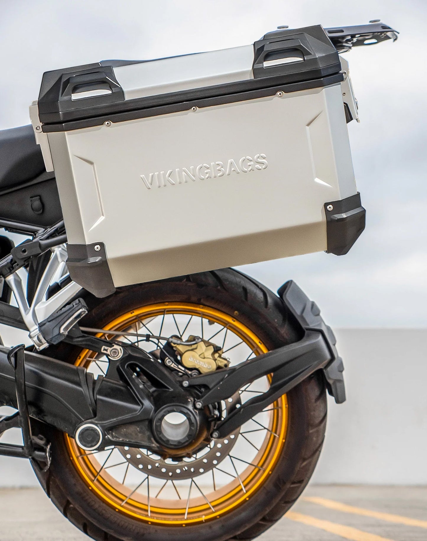 45L - Apex XL BMW R 1250 GS Aluminum Side Cases Silver