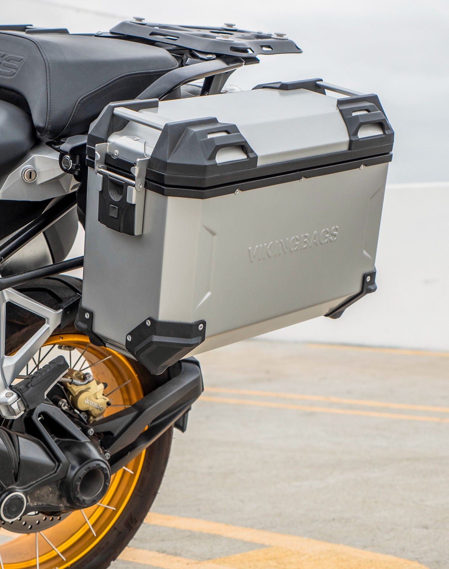 45L - Apex XL BMW R 1250 GS Aluminum Side Cases Silver