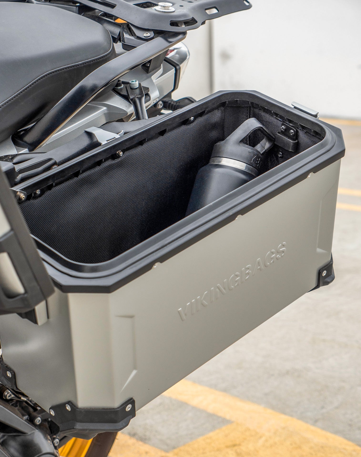45L - Apex XL BMW R 1250 GS Aluminum Side Cases Silver