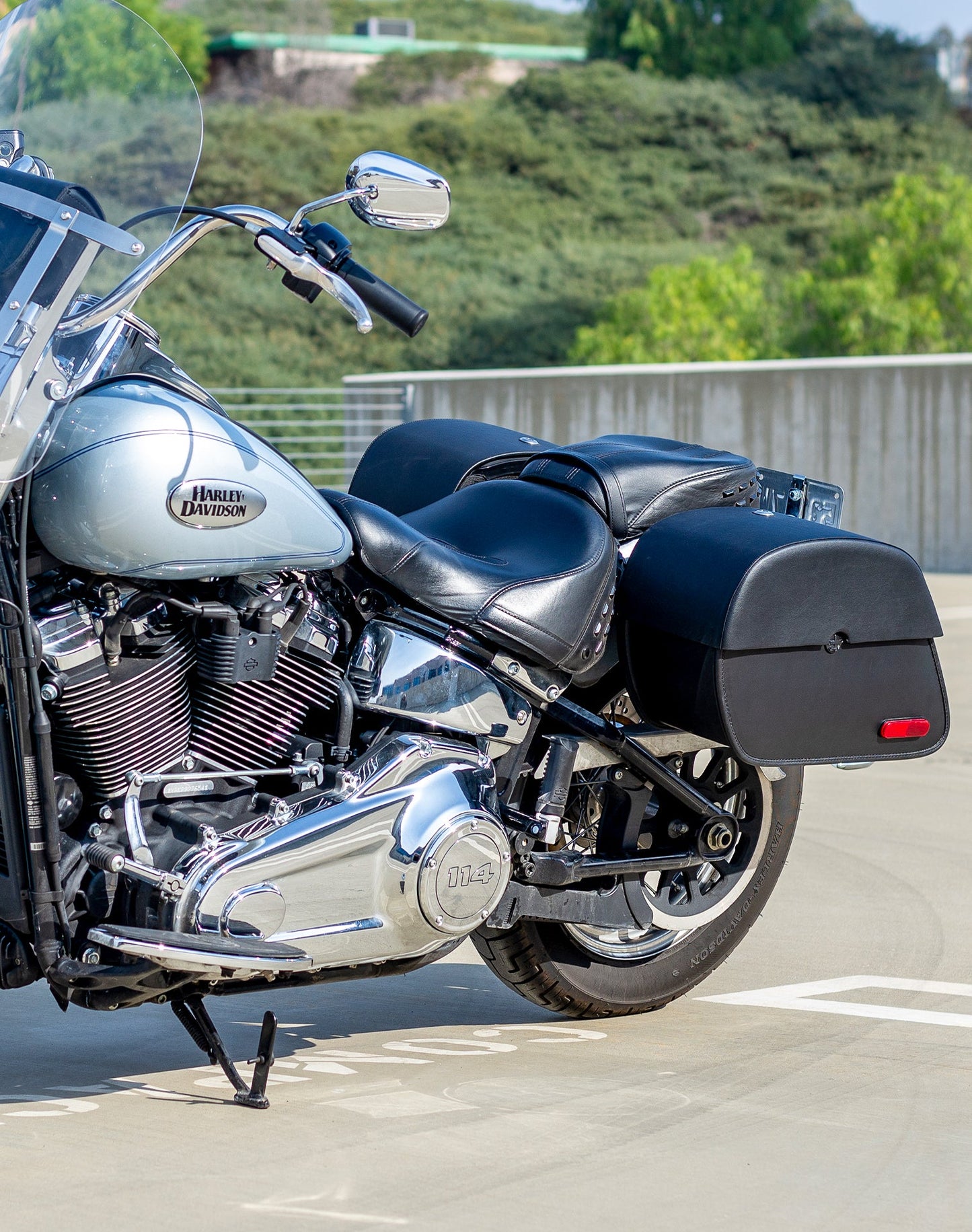 28L - Panzer Medium Hard Mount Alforjas para Harley Softail Heritage FLSTC/I
